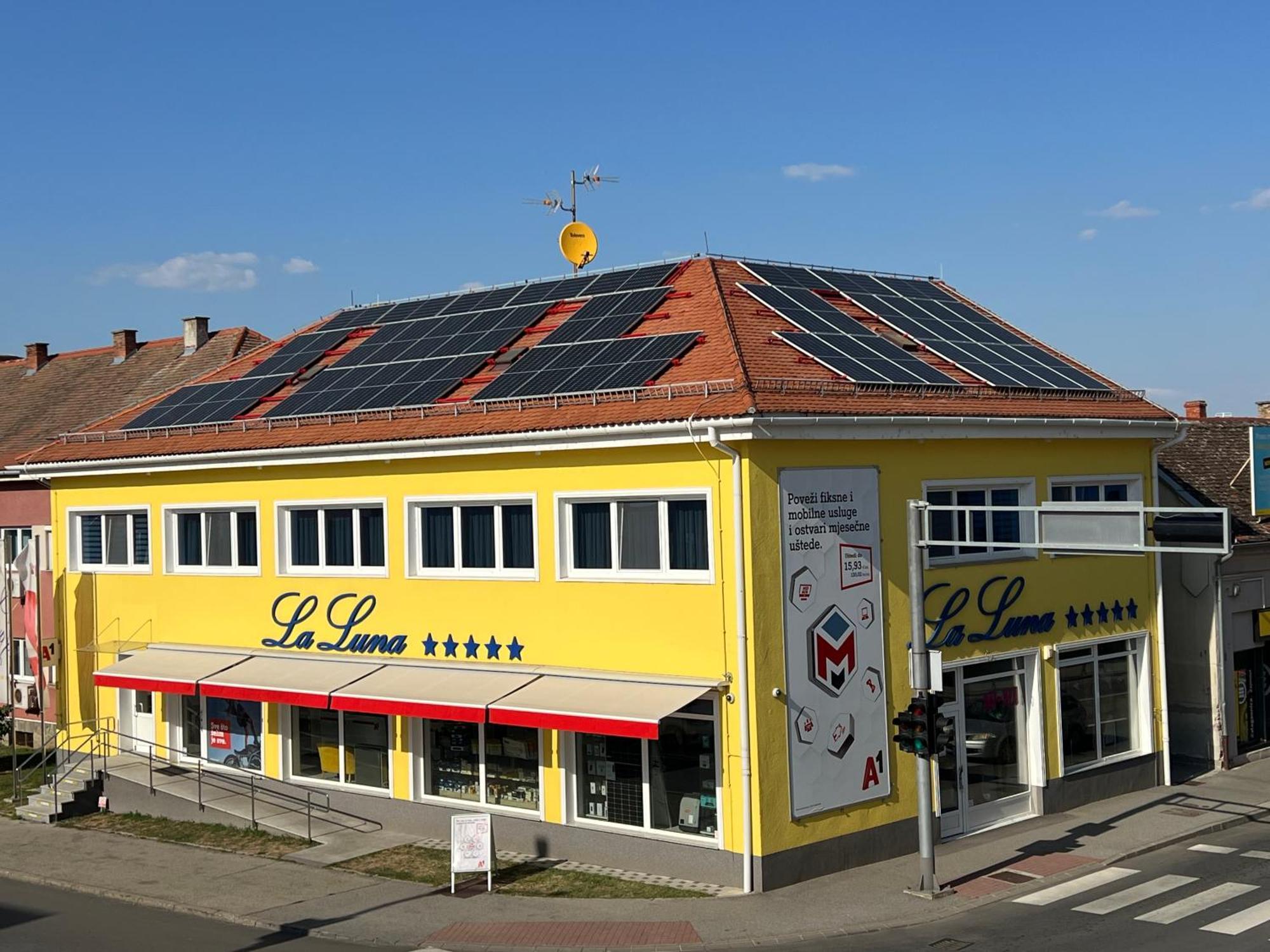 La Luna Premium Deluxe Apartment With Free Jacuzzi, Bikes & Covered Parking Nasice Eksteriør billede